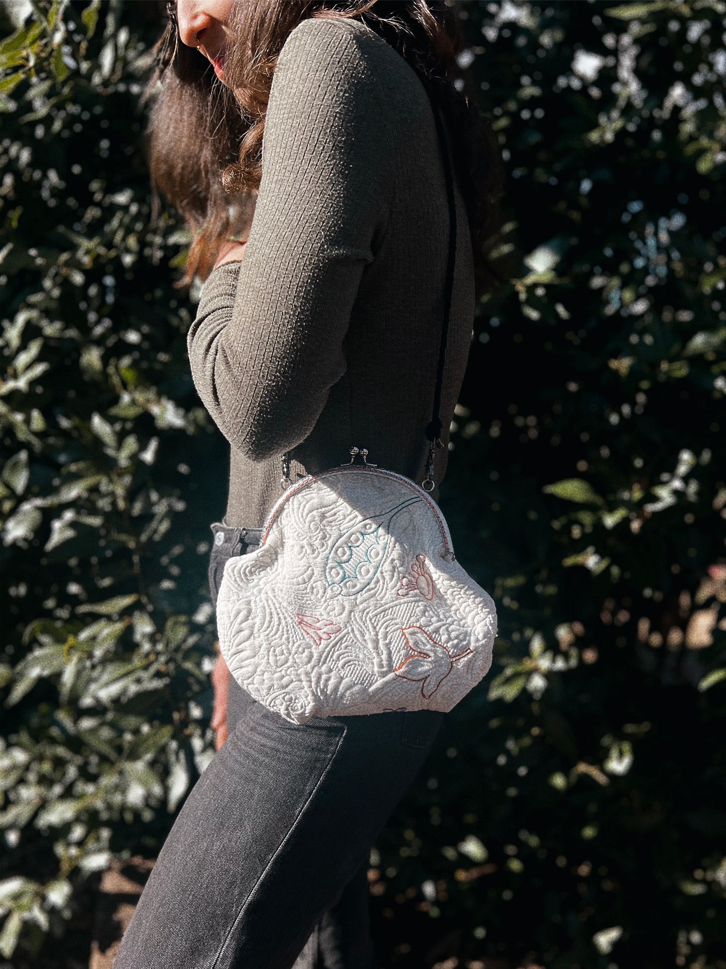 Vintage hand embroidered douvet bag
