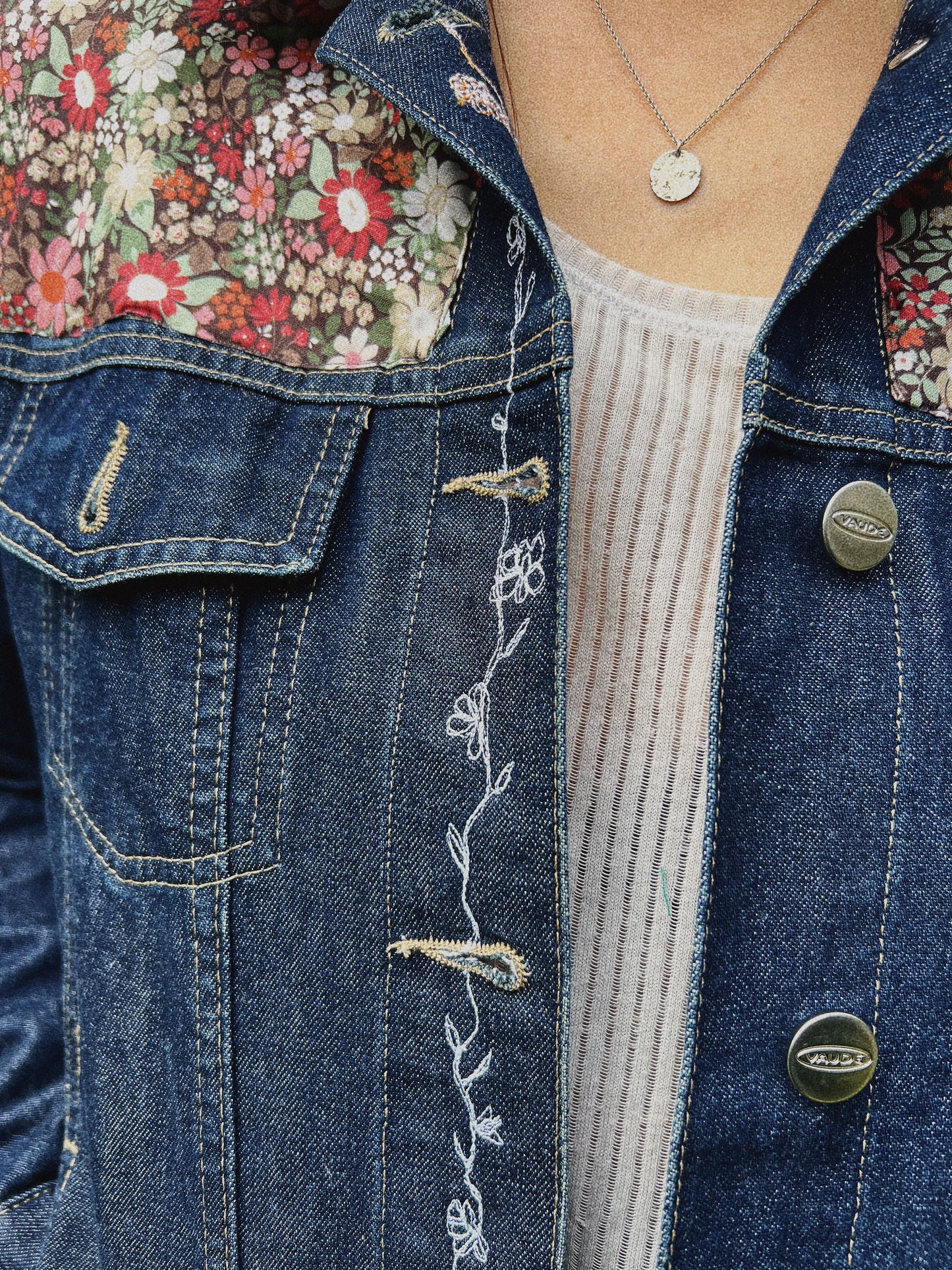 Jeans jacket ✨ Upcycled block printed patchwork Size S/M (Worn by a size S)