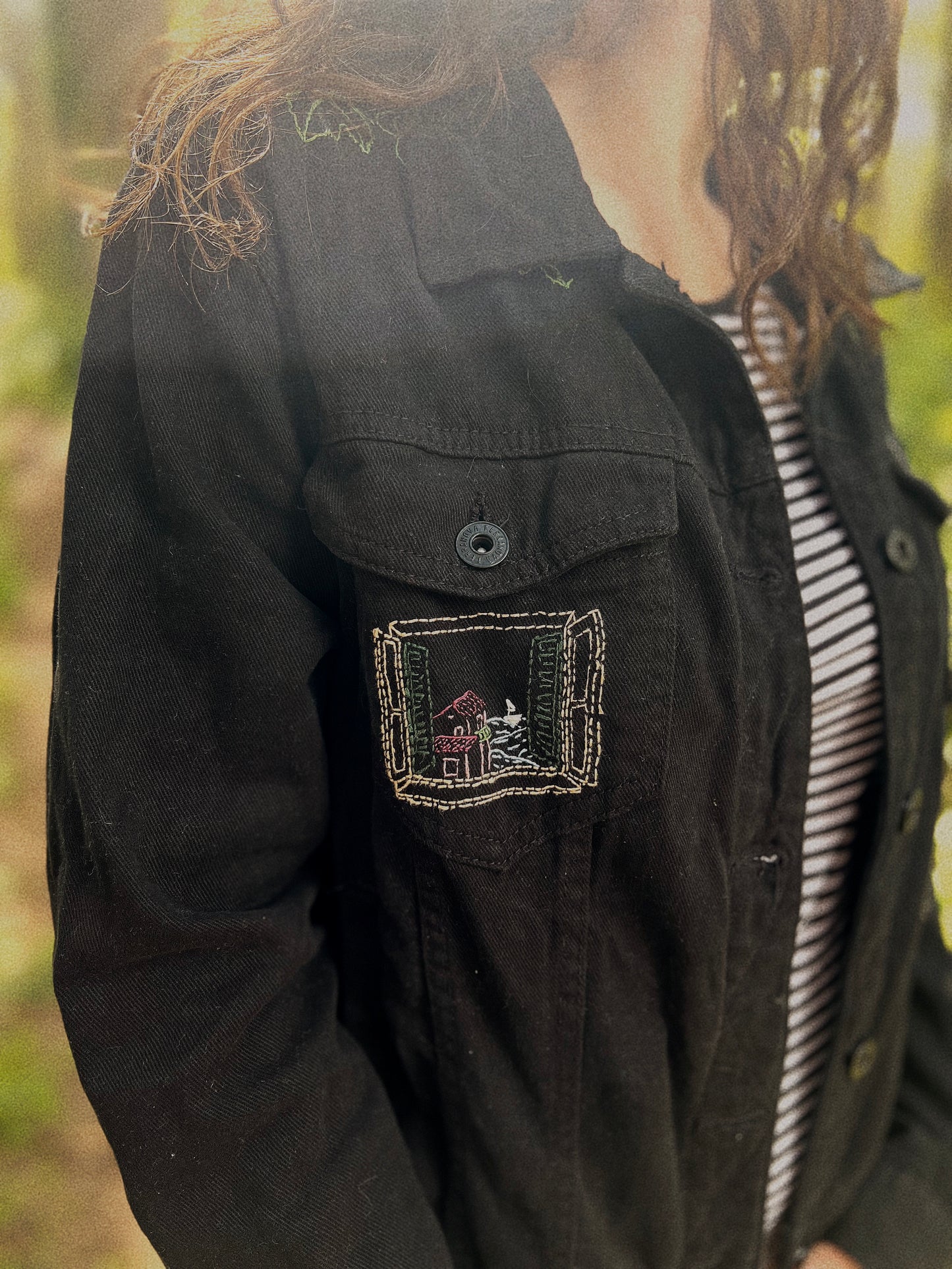 Embroidered Jeans jacket ✨ Upcycled S/M (Worn by a size S) by Lulelule Lab 🐈⬛