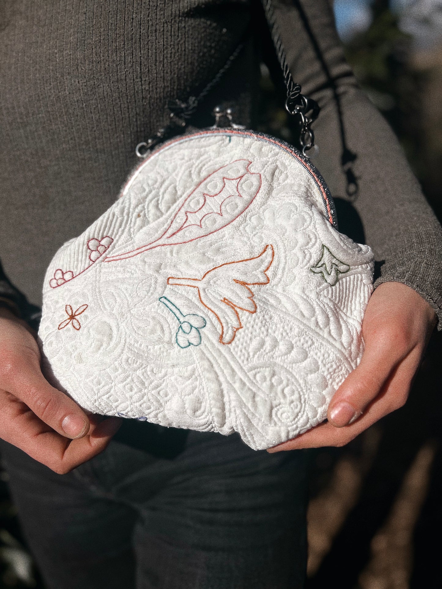 Vintage hand embroidered douvet bag