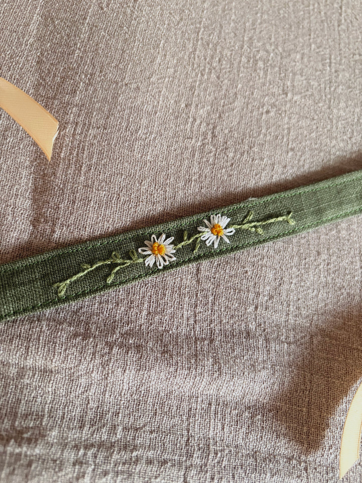 Chocker ✨ hand embroidered linen chocker