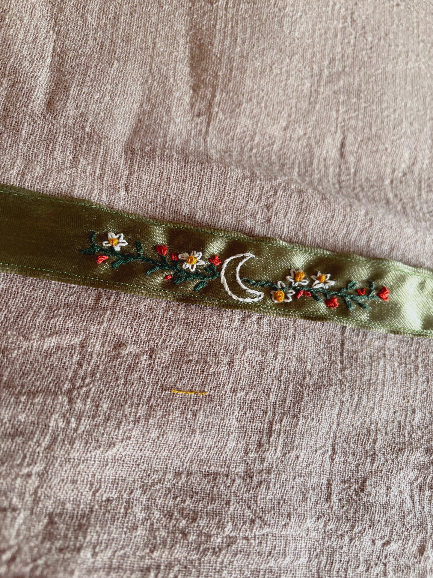 Chocker ✨ hand embroidered satin chocker