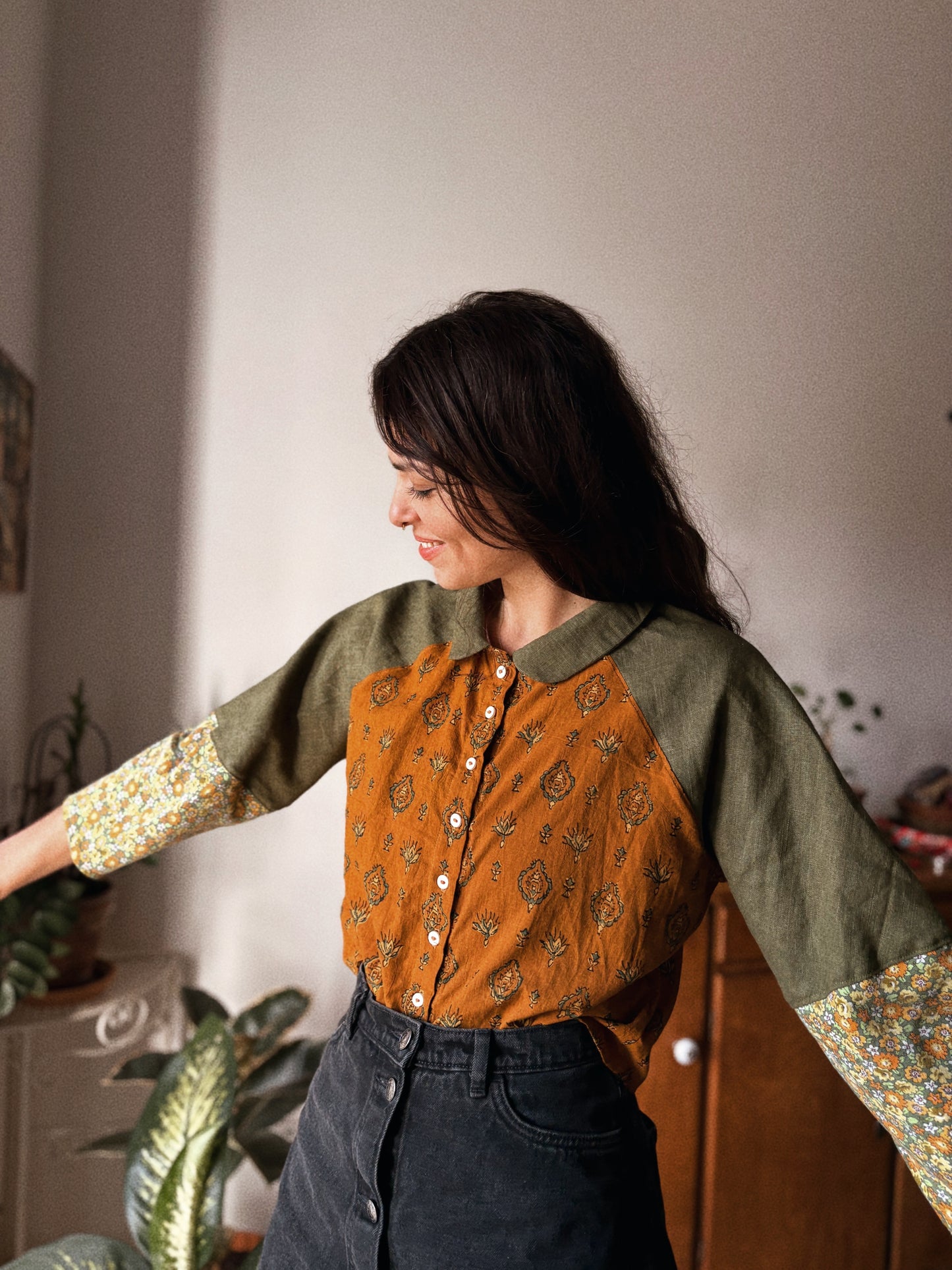 Block-printed Indian cotton and linen Blouse
